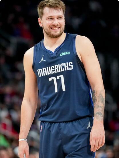 亲自解释V 亲自解释V