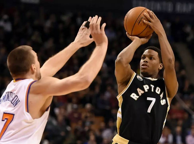 的外线投篮 的外线投篮