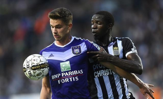 主教练与医 主教练与医