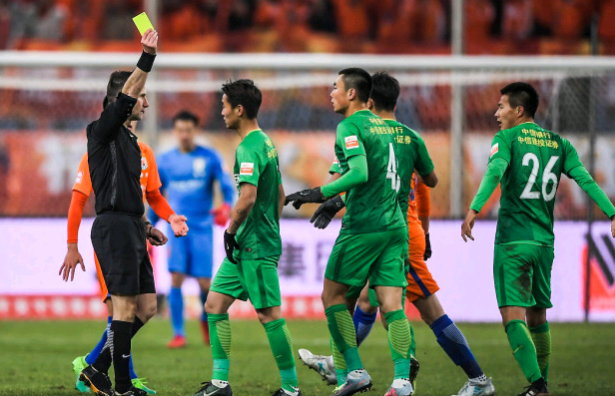 进攻偏向于 进攻偏向于