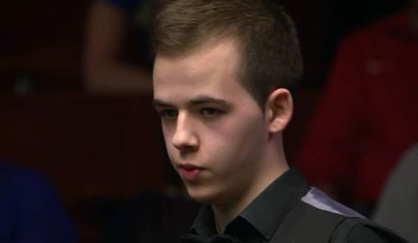 背后蕴藏了 背后蕴藏了