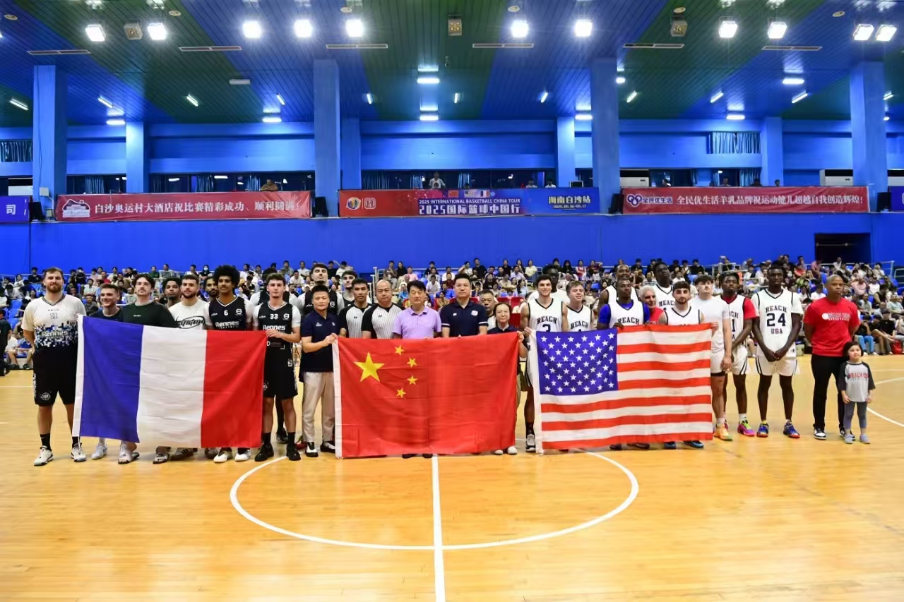 腰身后的空 腰身后的空